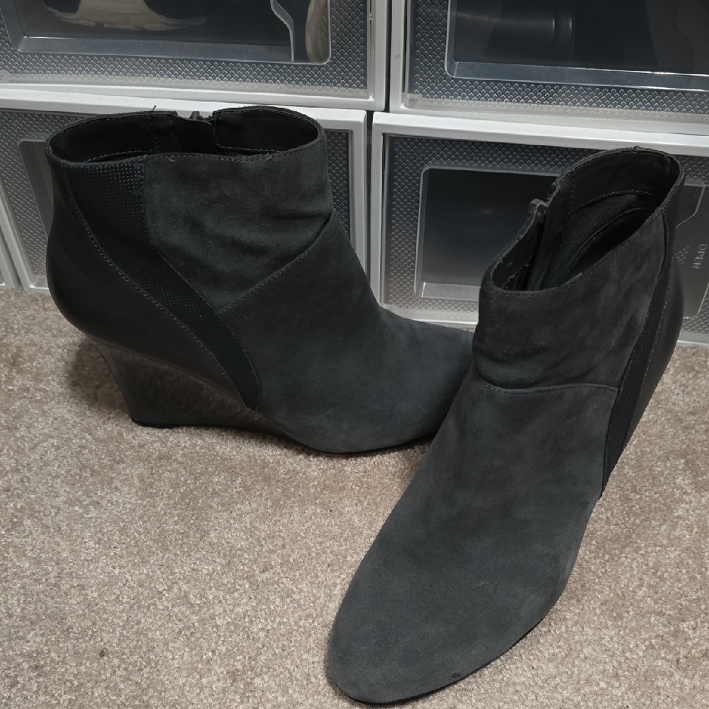 Women's Gray Ankle Boots